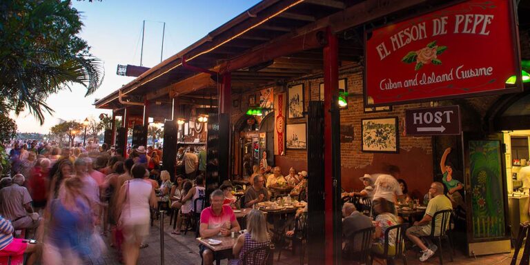 El Meson de Pepe restaurant outdoor seating
